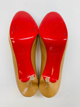 Load image into Gallery viewer, Christian Louboutin Camel Prorata 90 Pump Size 39 1/2
