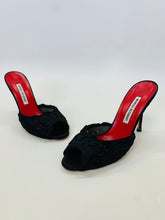 Load image into Gallery viewer, Manolo Blahnik Black Mule Size 40