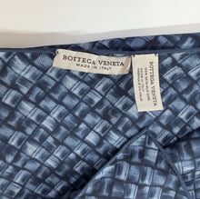 Load image into Gallery viewer, Bottega Veneta Large Square Shawl