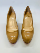 Load image into Gallery viewer, Christian Louboutin Camel Prorata 90 Pump Size 39 1/2