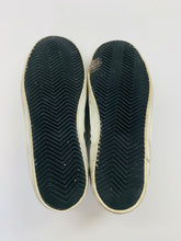Load image into Gallery viewer, Golden Goose Super Star Low Top Sneaker Size 40