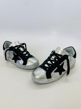 Load image into Gallery viewer, Golden Goose Super Star Low Top Sneaker Size 36