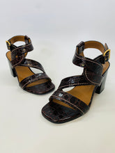 Load image into Gallery viewer, Chloe Brown Candice Sandals Size 37