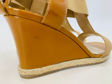 Load image into Gallery viewer, Fendi Camel Patent Leather and Raffia Carioca Wedge Size 36 1/2