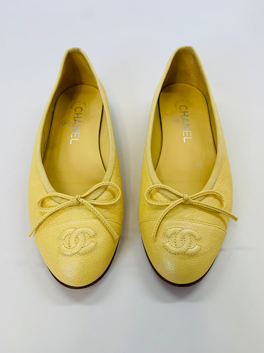 CHANEL バレリーナ　37サイズ CHANEL Yellow Ballerina Flats Size 37 – JDEX Styles