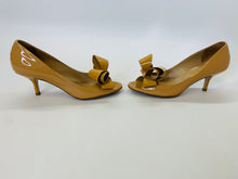 Load image into Gallery viewer, Valentino Garavani Nude Couture Bow Pumps Size 37