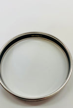 Load image into Gallery viewer, Hermès Sellier Printed Enamel Bangle Size 65