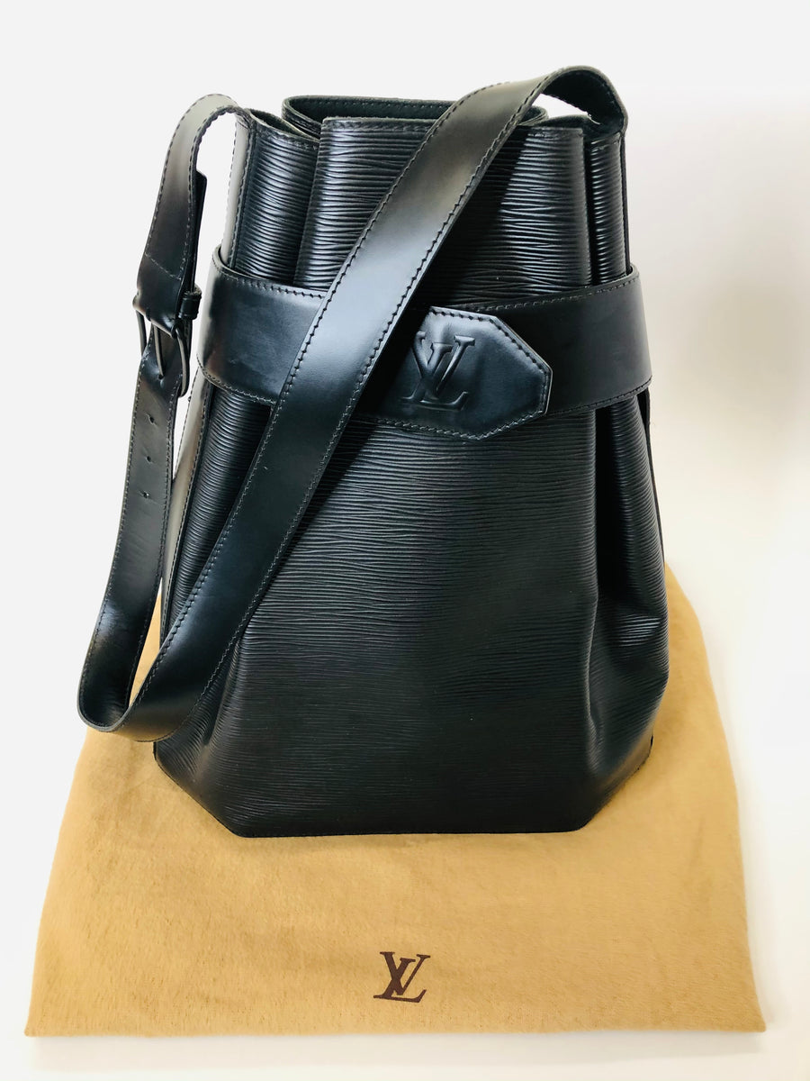 Louis Vuitton Black Epi Leather Sac D'Epaule Purse Shoulder Bag Made  in France
