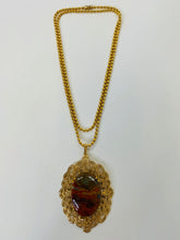 Load image into Gallery viewer, Rainey Elizabeth Pendant Necklace