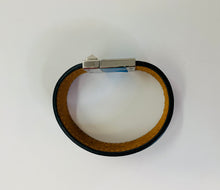 Load image into Gallery viewer, Valentino Garavani Brown Leather Rockstud Bracelet Size Large