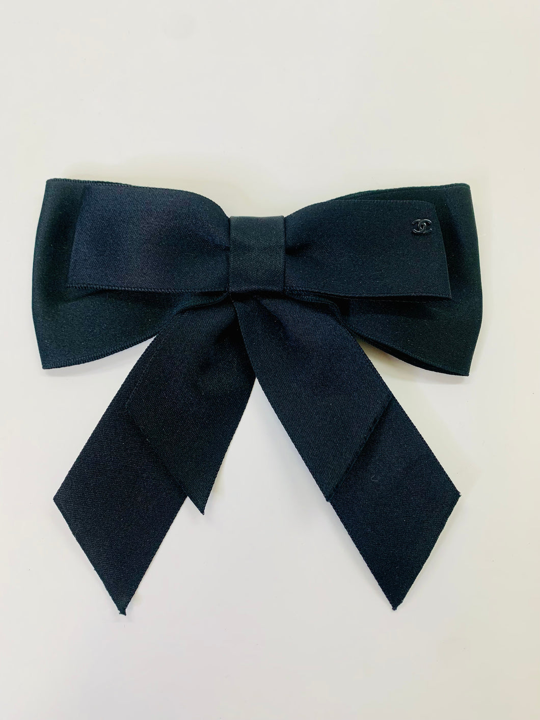 CHANEL Black CC Bow Brooch