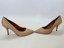 Load image into Gallery viewer, Givenchy Nude Classic Pump Size 39 1/2