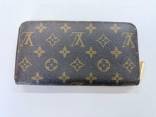 Load image into Gallery viewer, Louis Vuitton Monogram Canvas Zippy Wallet