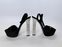 Load image into Gallery viewer, Gucci Black Crystal Platform Sandals Size 37 1/2