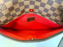 Load image into Gallery viewer, Louis Vuitton Bloomsbury PM Messenger Bag