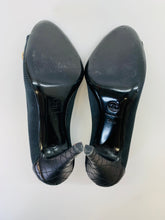 Load image into Gallery viewer, CHANEL Black CC and Chain Pumps Size 39 1/2