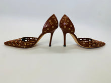 Load image into Gallery viewer, Manolo Blahnik Cognac D’orsay Pumps Size 39