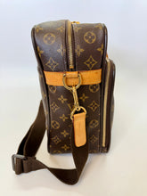 Load image into Gallery viewer, Louis Vuitton Monogram Canvas Icare Bag
