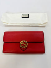 Load image into Gallery viewer, Gucci Red Interlocking G Continental Flap Wallet