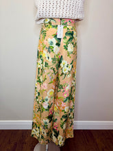Load image into Gallery viewer, Cara Cara Ginger Root Floral Soho Pant Sizes 4 and 8