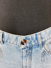 Load image into Gallery viewer, CHANEL NWT Coco Denim Shorts Size 40
