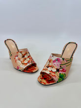 Load image into Gallery viewer, Gucci Blooms Slide Sandal Size 37 1/2