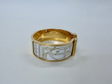 Load image into Gallery viewer, Hermes Wide Clic H Bracelet Size PM