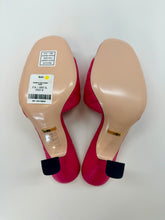 Load image into Gallery viewer, Gucci Pink GG Marmont Slides Size 37 1/2
