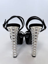 Load image into Gallery viewer, Gucci Black Crystal Platform Sandals Size 37 1/2