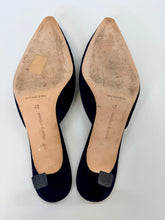 Load image into Gallery viewer, Manolo Blahnik Navy Blue Maysale Mule Size 42