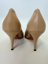 Load image into Gallery viewer, Givenchy Nude Classic Pump Size 39 1/2