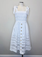 Load image into Gallery viewer, Cara Cara White Nidhi Dress Size S