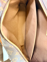 Load image into Gallery viewer, Louis Vuitton Monogram Canvas Icare Bag