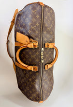 Load image into Gallery viewer, Louis Vuitton Monogram Canvas Keepall Bandouliere 55