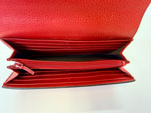 Load image into Gallery viewer, Gucci Red Interlocking G Continental Flap Wallet