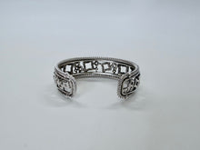 Load image into Gallery viewer, David Yurman Quatrefoil Pave Diamond Cuff