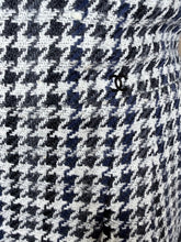 Load image into Gallery viewer, CHANEL Black and Ivory Houndstooth Skirt Size 38