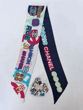 Load image into Gallery viewer, CHANEL 31 Rue Cambon Hair Accessory Twilly