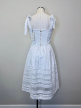 Load image into Gallery viewer, Cara Cara White Nidhi Dress Size S