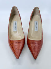 Load image into Gallery viewer, Jimmy Choo Abel Orange Leather Pumps Size 37