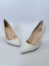 Load image into Gallery viewer, Christian Louboutin So Kate Ivory Python Pump Size 39 1/2