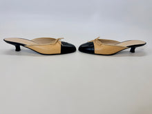 Load image into Gallery viewer, CHANEL Beige and Black Ballet Slide Size 36 1/2