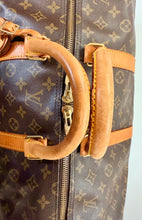 Load image into Gallery viewer, Louis Vuitton Monogram Canvas Keepall Bandouliere 55
