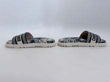 Load image into Gallery viewer, Christian Dior Dway 10mm Slide Sandal Size 39 1/2