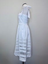 Load image into Gallery viewer, Cara Cara White Nidhi Dress Size S