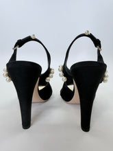 Load image into Gallery viewer, CHANEL Black Grosgrain and Man Made Pearl Sandal Size 40