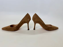 Load image into Gallery viewer, Manolo Blahnik Beige BB 90 Pump Size 36