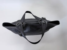 Load image into Gallery viewer, Gucci Black Guccissima Icon Bit Tote Bag