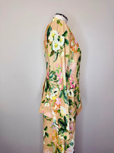 Load image into Gallery viewer, Cara Cara Ginger Root Floral Ross Blazer Sizes 8 and 10