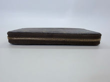 Load image into Gallery viewer, Louis Vuitton Monogram Canvas Zippy Wallet